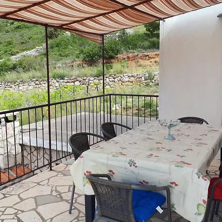 בית נופש Seaside House Ivan Dolac, Hvar - 5708 ילסה