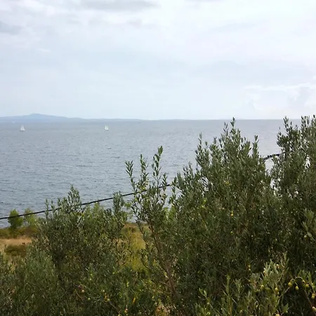 בית נופש Seaside House Ivan Dolac, Hvar - 5708 *